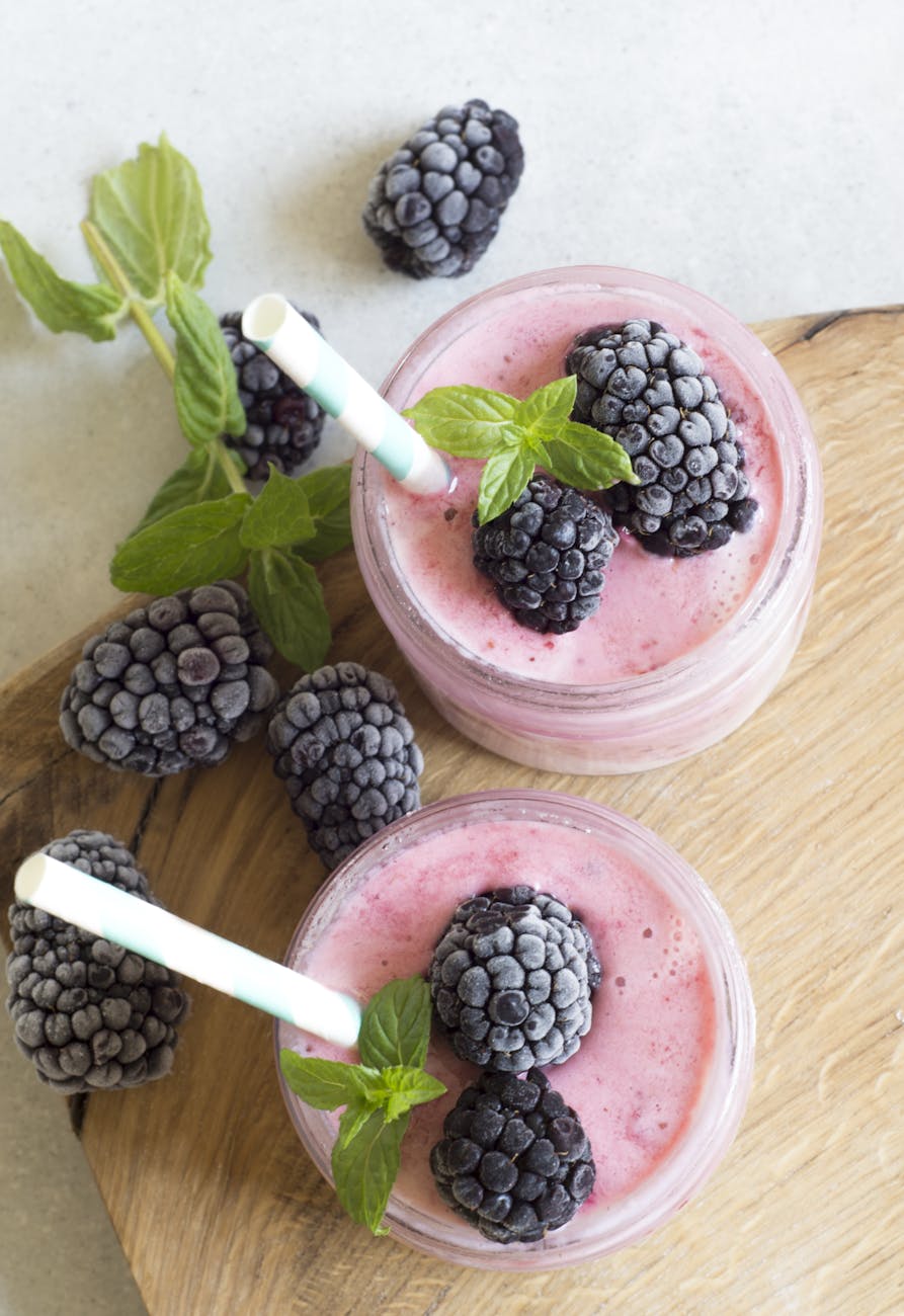 Smart Sipping, Steady Sugar: 10 GLP-1 Era Smoothie Upgrades for Millennial Moms Who Mean Business (With Their Health)